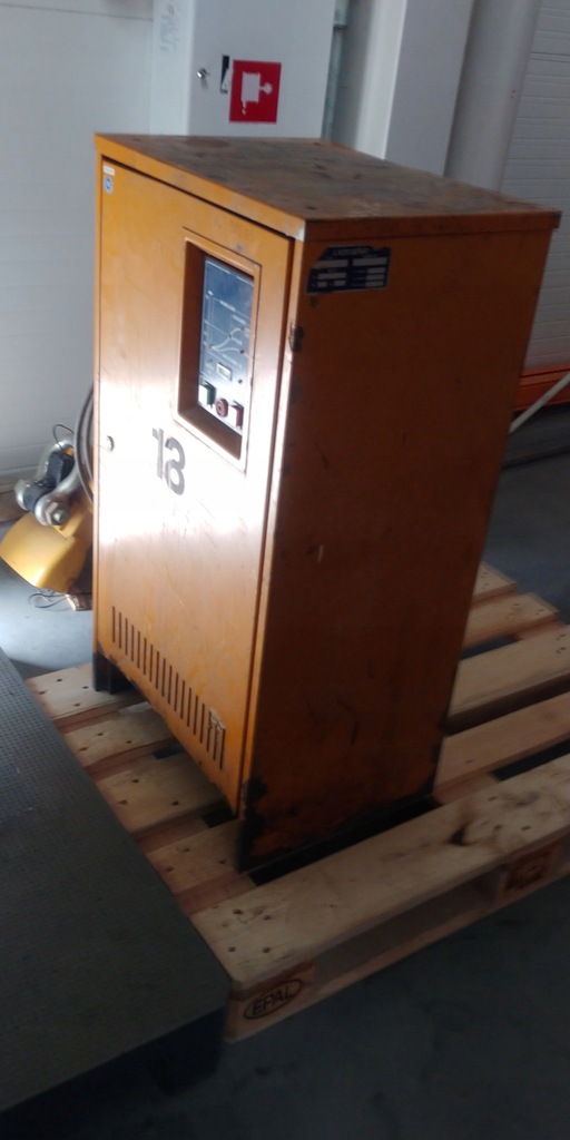 Prostownik ładowarka wózka widłowego 80V 80A