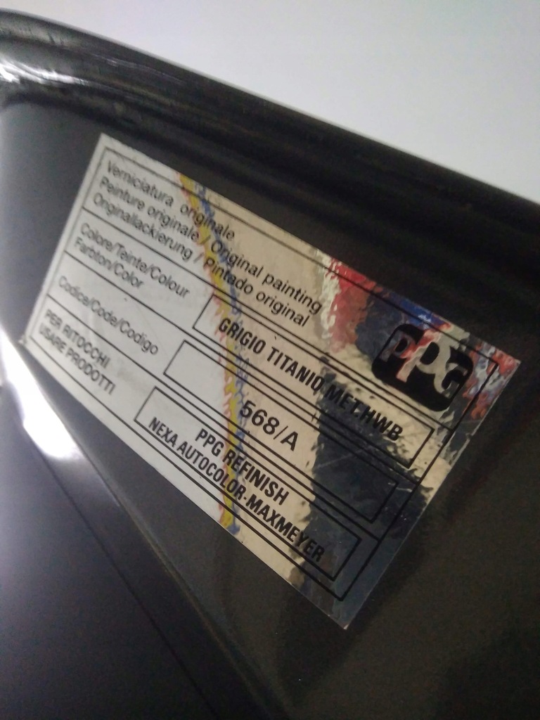 Alfa 159 kombi Klapa kod lakieru 568/A