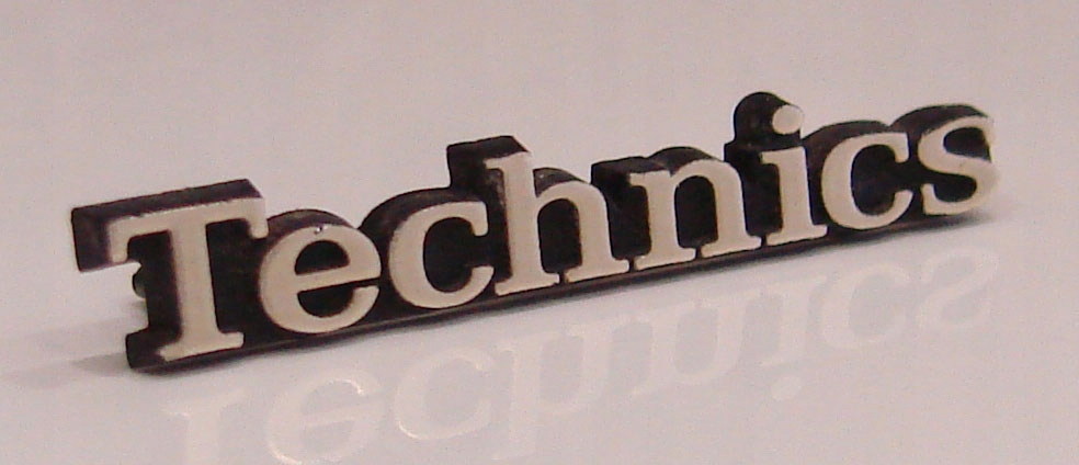 TECHNICS LOGO ZNACZEK NAPIS EMBLEMAT IDEAŁ RGB0031