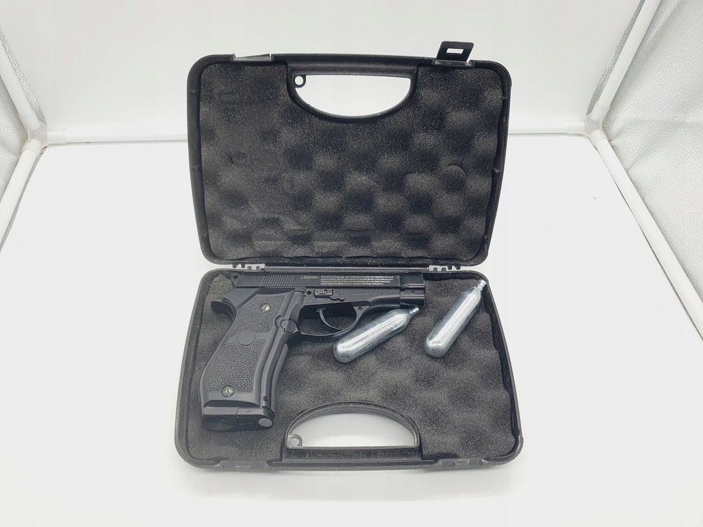 Pistolet Wiatrówka Cybergun Swiss Arms PT92 4,5 mm