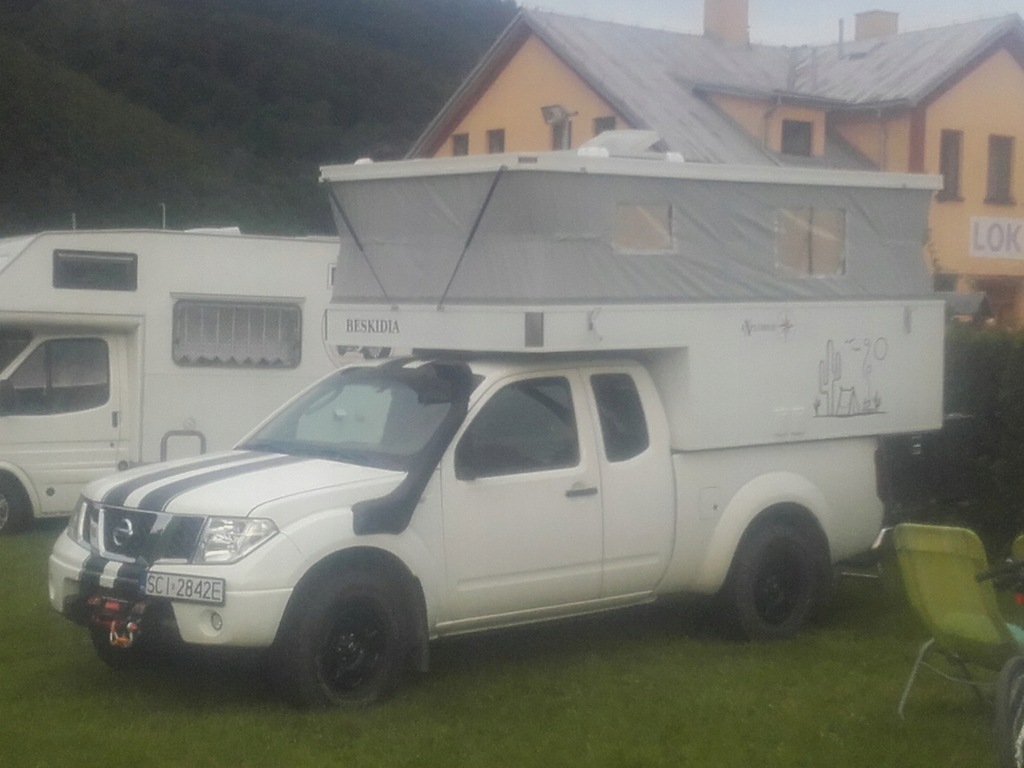 kamper pick up camper kontener kampingowy navara