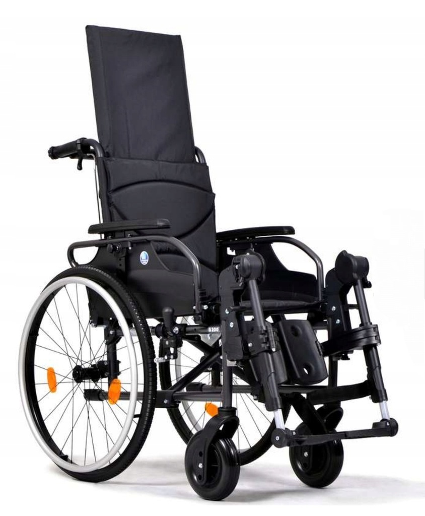 Wózek inwalidzki z zagłówkiem VERMEIREN D200 30°