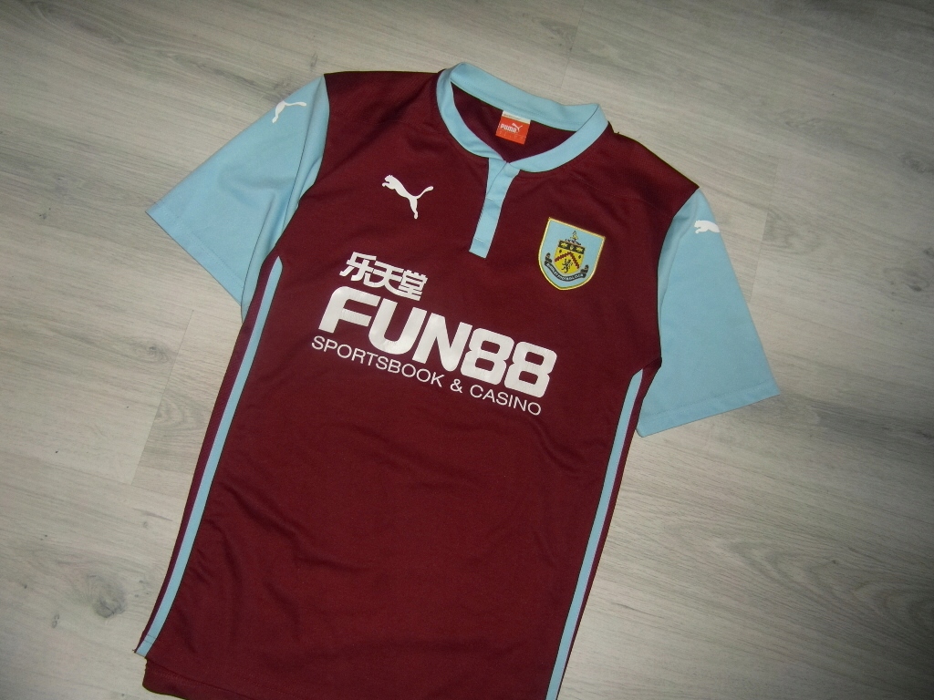 BURNLEY F.C_PUMA_HOME FOOTBALL SHIRT_L_BDB