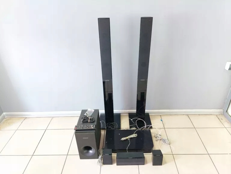 KINO DOMOWE 5:1 SAMSUNG HT-J4530 KOMPLET