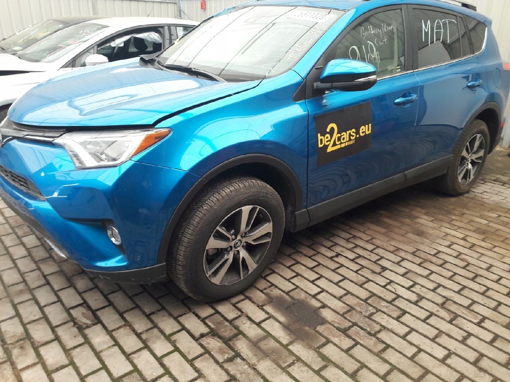 Toyota rav4 2014 2.5 lekko uszk tyl naprawa rav