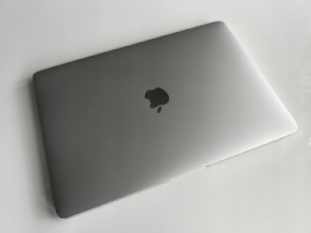 Laptop Apple MacBook Pro A1989 13,3 " Intel Core i7 16 GB / 512 GB szary