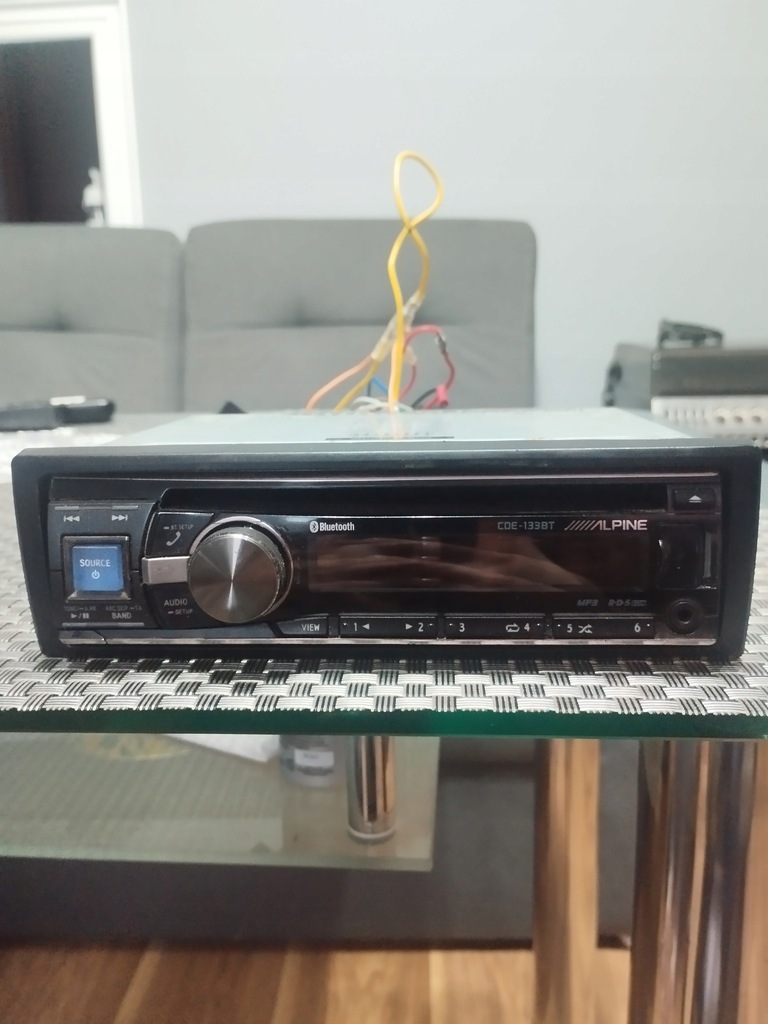 Radio samochodowe Alpine CDE-133BT