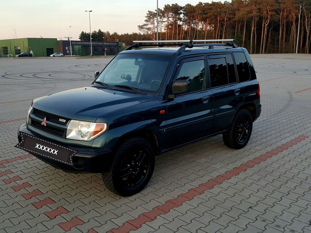 Mitsubishi PAJERO PININ 2004 rok