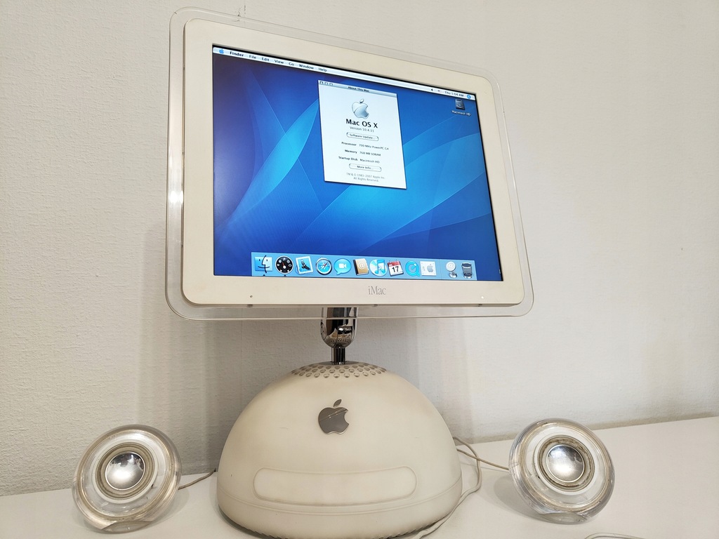 iMac G4 700MHz/ 512MB/ 40GB/ Combo/15インチ iMac G4 700MHz/ 512MB/ 40GB/ Combo/15インチ