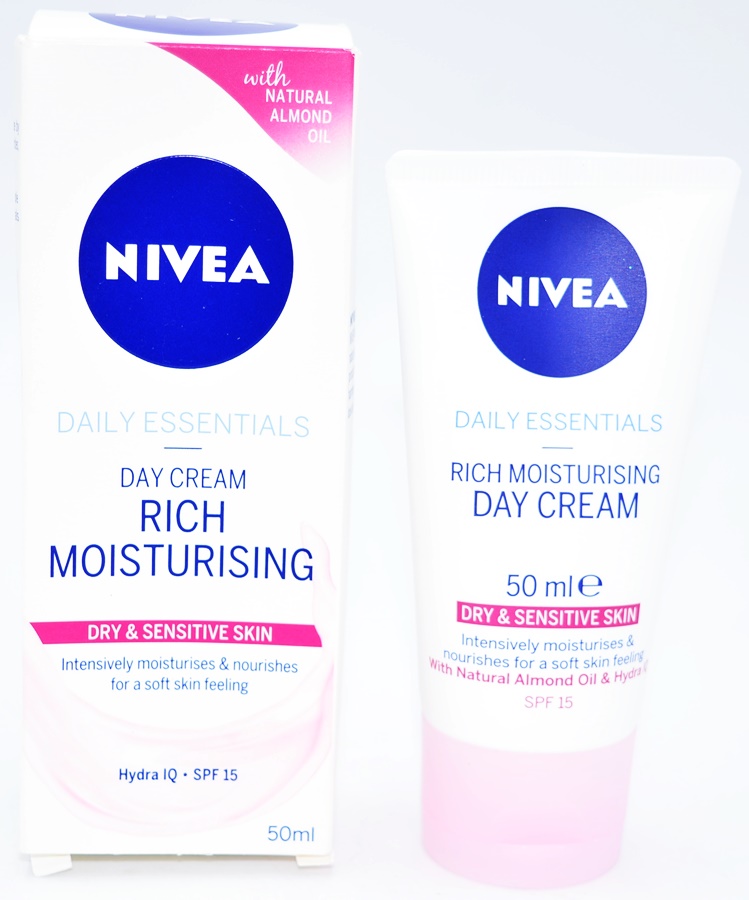 5078-6 ...NIVEA... p#s KREM NA DZIEN 50ML SPF 15