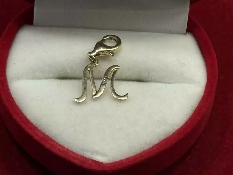 ZŁOTA ZAWIESZKA CHARMS PRÓBA 375 0,67G LITERA M