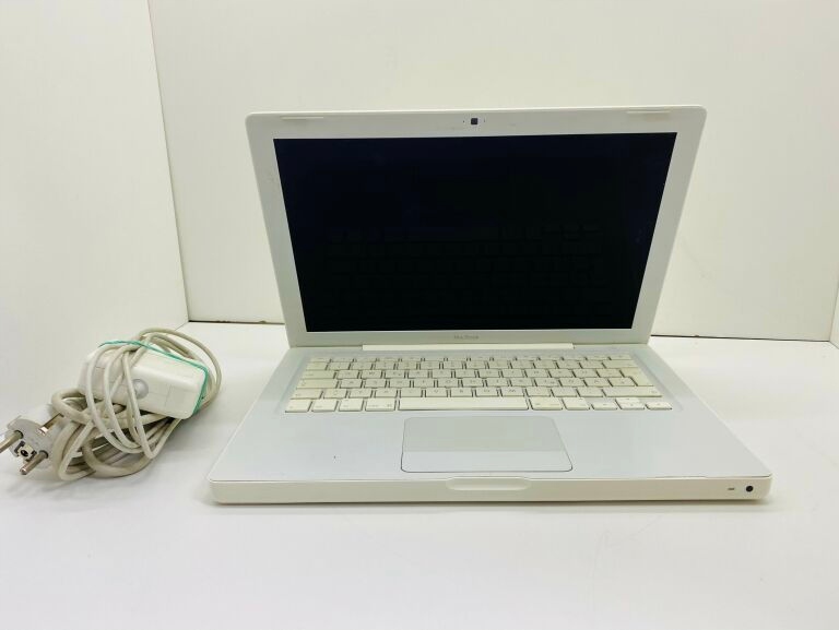 LAPTOP MACBOOK 2008 + ŁAD 120HDD 4GB RAM