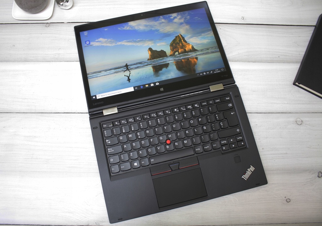 Купить Lenovo ThinkPad X1 Yoga i7-6600U 16 ГБ 256 SSD WQHD: отзывы, фото, характеристики в интерне-магазине Aredi.ru