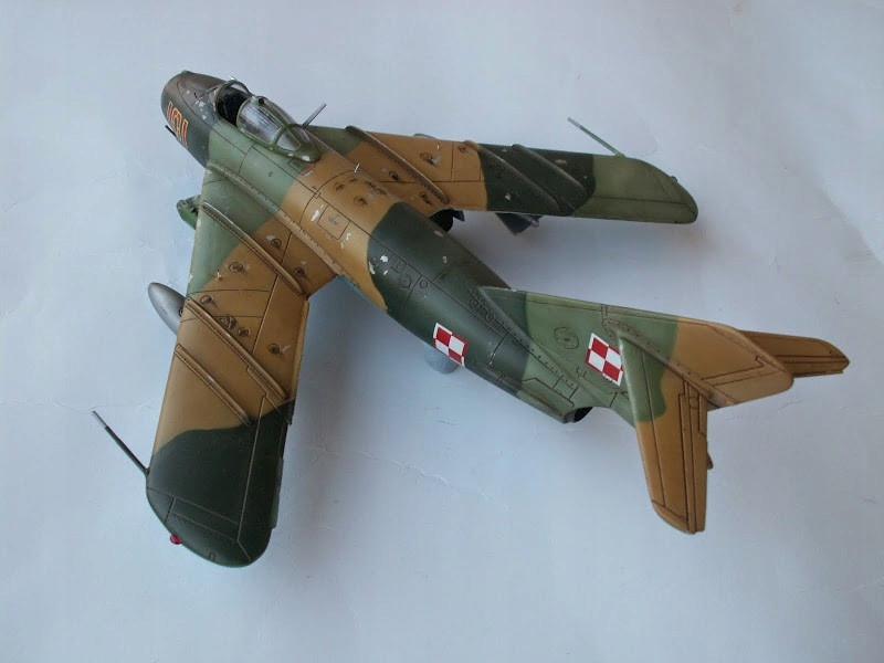 Купить МИГ-17Ф Польская авиационная модель самолета 1:48 Клей: отзывы, фото, характеристики в интерне-магазине Aredi.ru