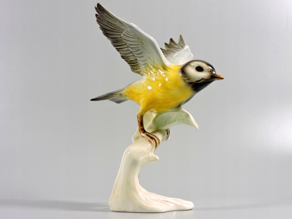 Figurka ptak sikorka w locie Goebel kolekcja design 1966