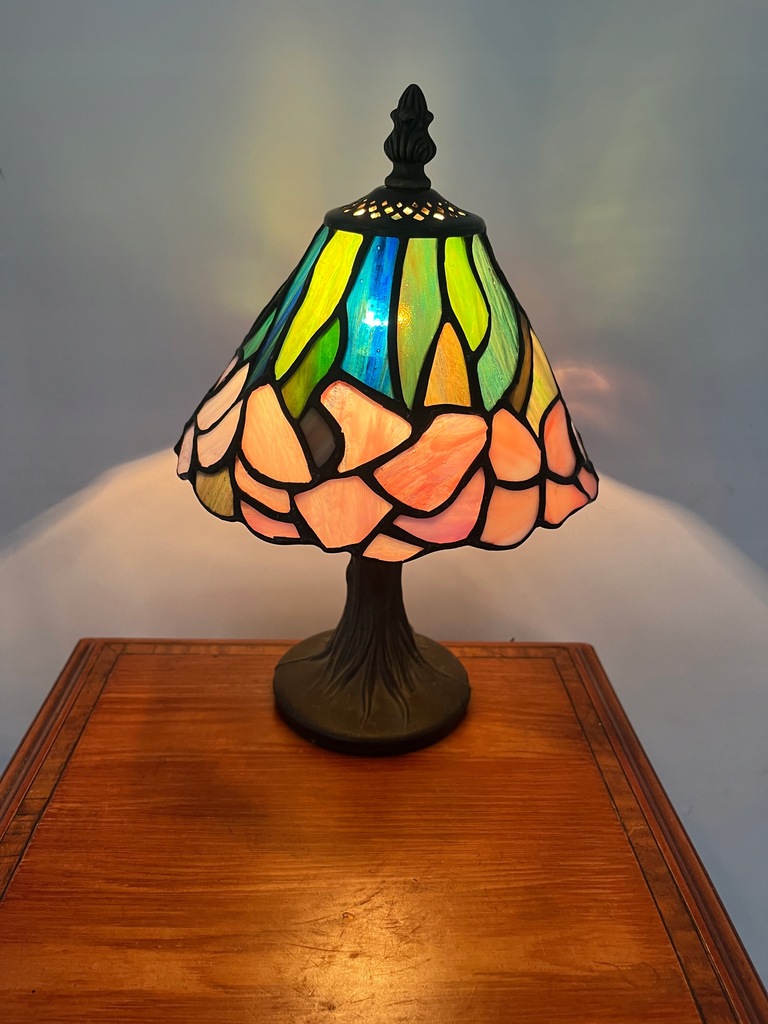 Lampa witrażowa odlew ,,Tiffany"