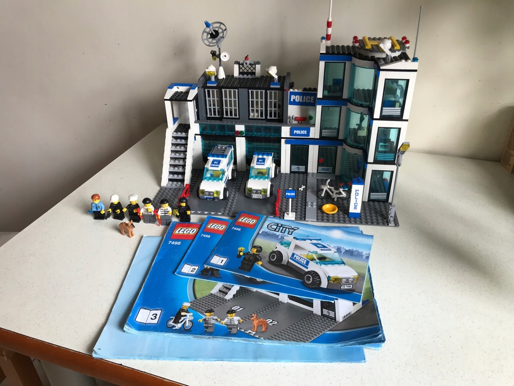 LEGO City 7498 Posterunek policji instrukcja 10629992384