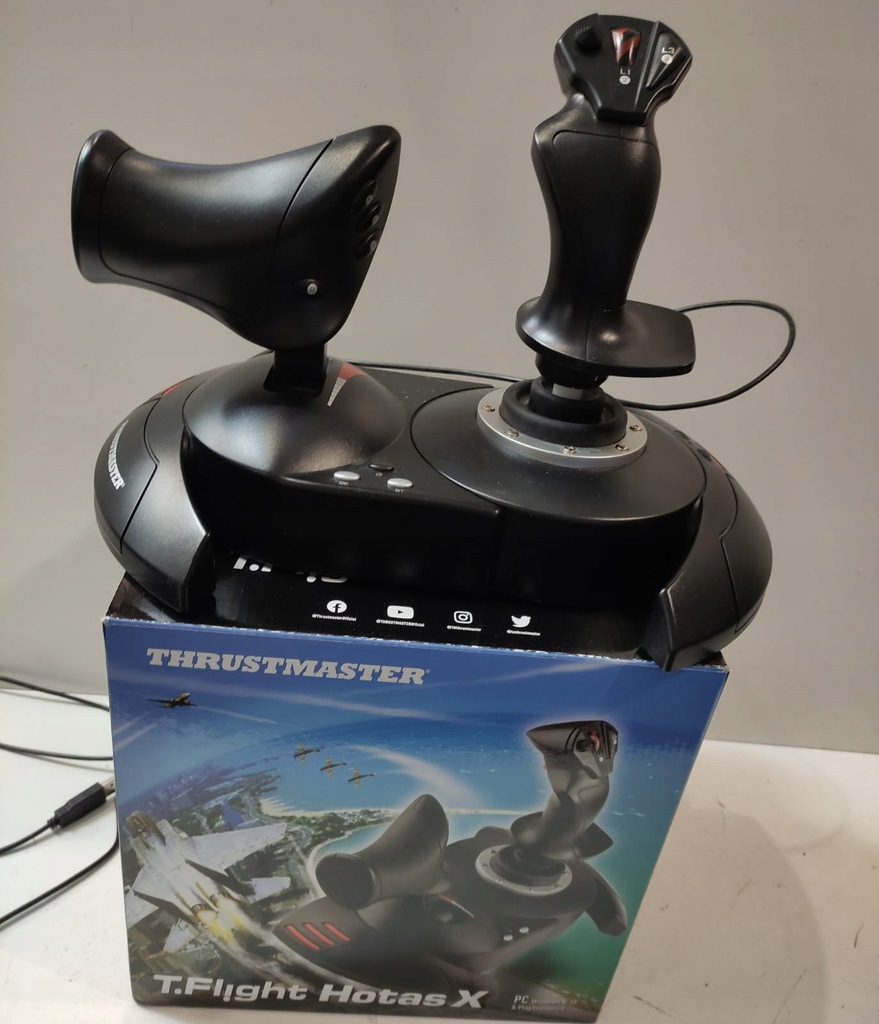 Joystick Thrustmaster T-Flight Hotas X(1913/23)