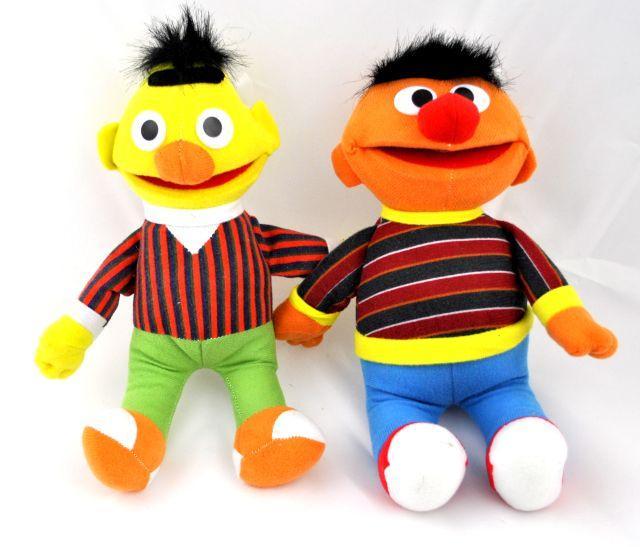 ERNI I BERT ULICA SEZAMKOWA ELMO