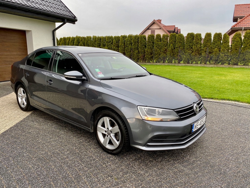 Купить ШОУ-РУМ PL JETTA TDI COMFORTLINE PDC ALU16 TOUCH ДИЛЕР: отзывы, фото, характеристики в интерне-магазине Aredi.ru