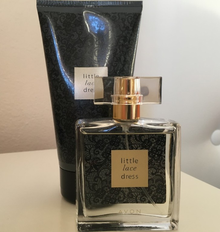 Little Lace Dress Avon woda perf. 30ml + balsam