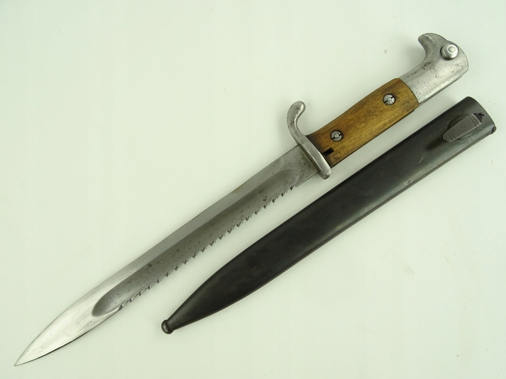 NÓŻ BOJOWY BAGNET KS98 Z PIŁA DLA OBSŁUGI CKM 1914