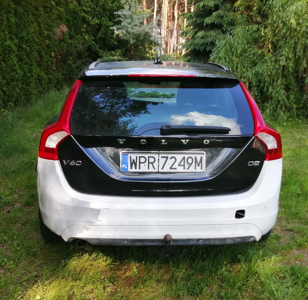 Купить VOLVO V60 1.6 DRIVe 114 л.с. 2012 г. лифт 2014 г. руководство: отзывы, фото, характеристики в интерне-магазине Aredi.ru