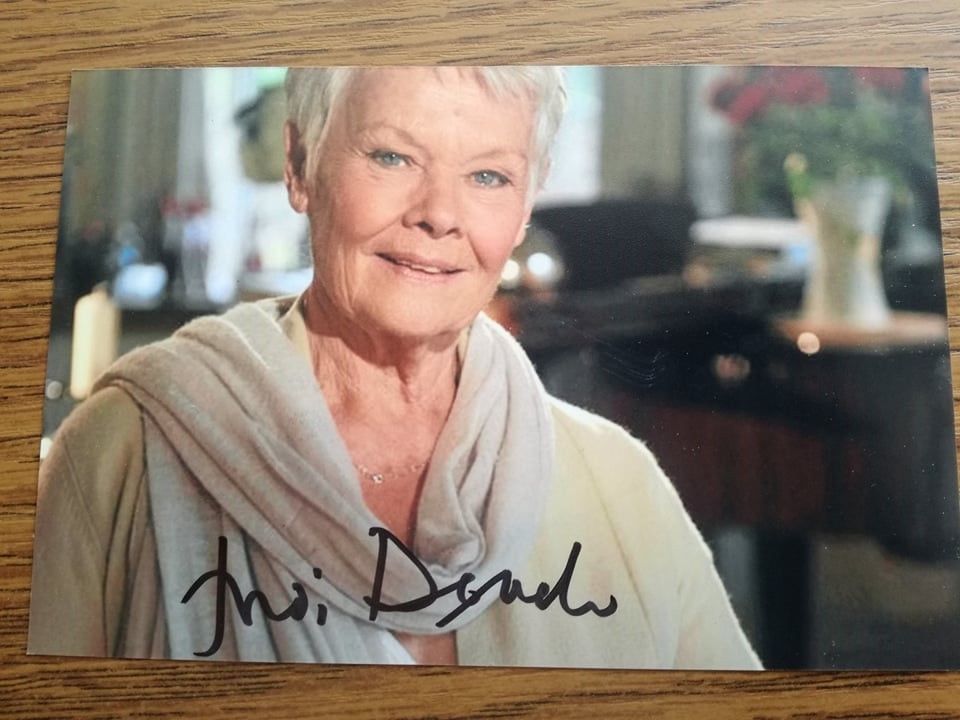 Judi Dench autograf