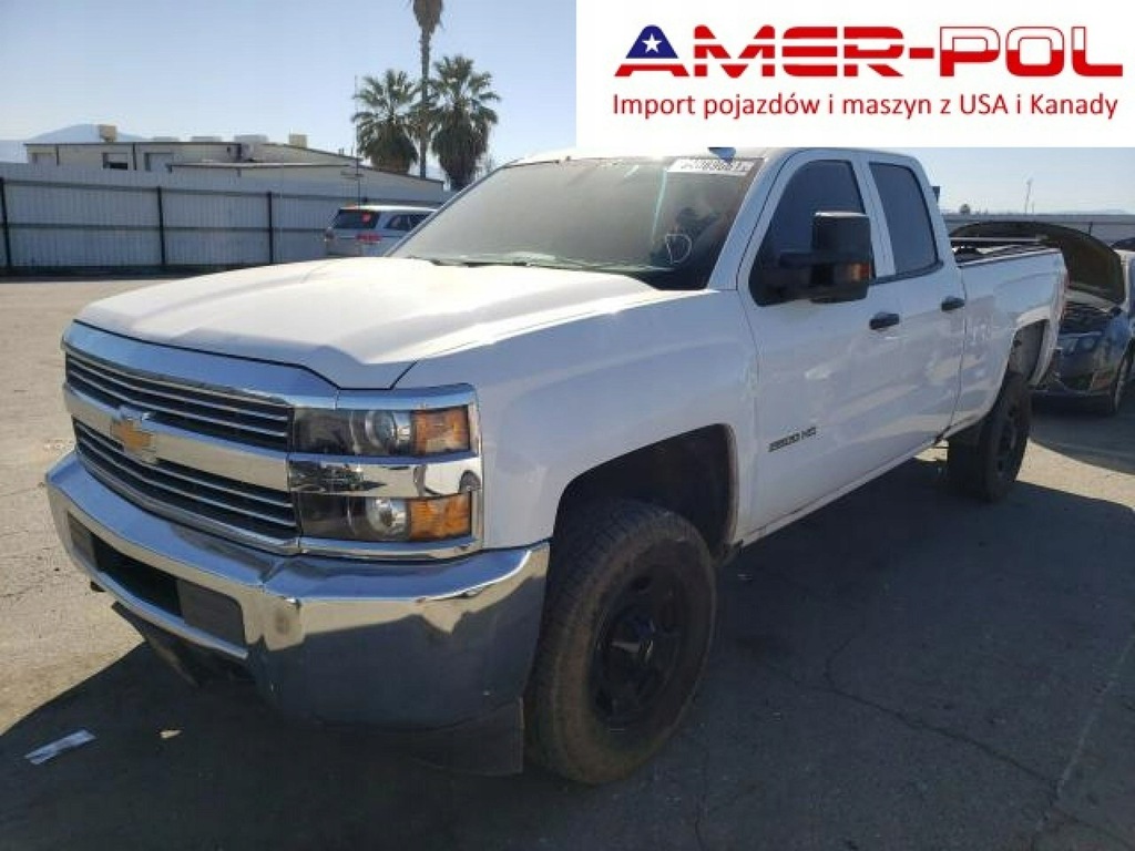 CHEVROLET SILVERADO, 2017, 6.0L, 4x4, porysowany