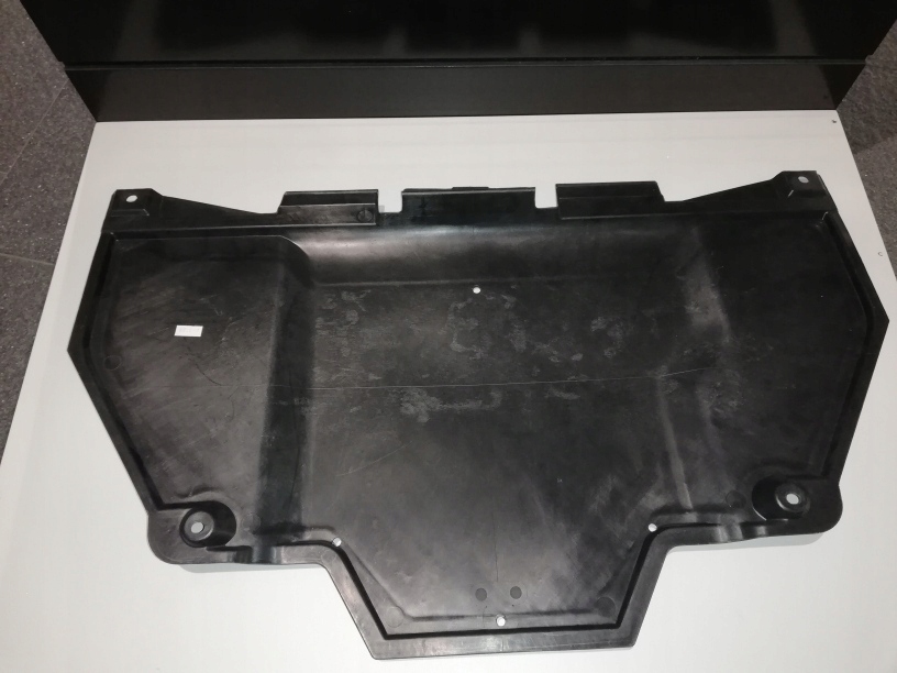 Osłona pod silnik Audi S4 tylna benzyna 8E0863822A