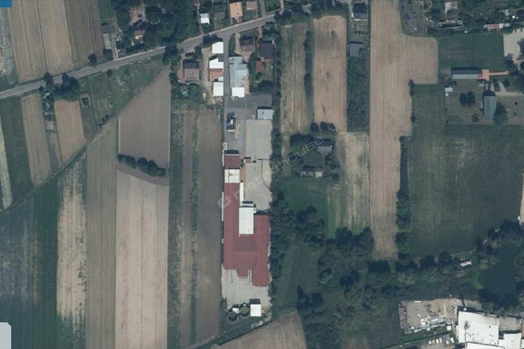 Fabryka, Wróblew, Wróblew (gm.), 5000 m²
