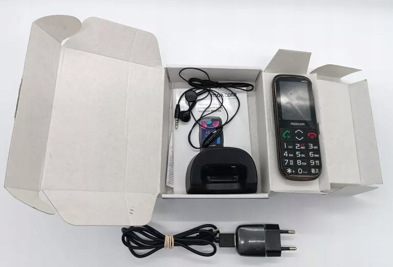 TELEFON MAXCOM MM724