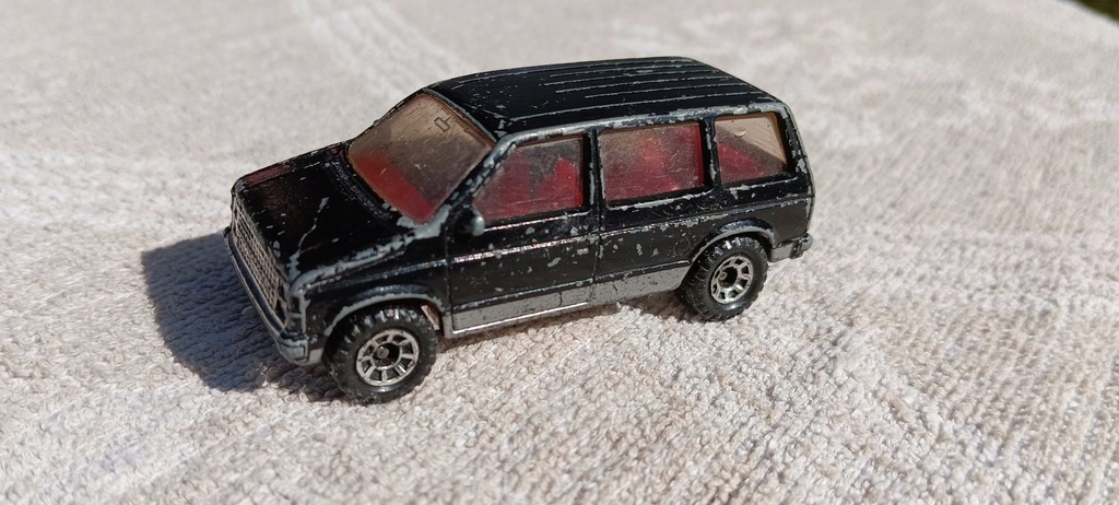 Matchbox Dodge Caravan 1983 Rok
