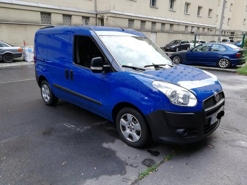 FIAT DOBLO Furgon1.3 D Multijet 90 KM