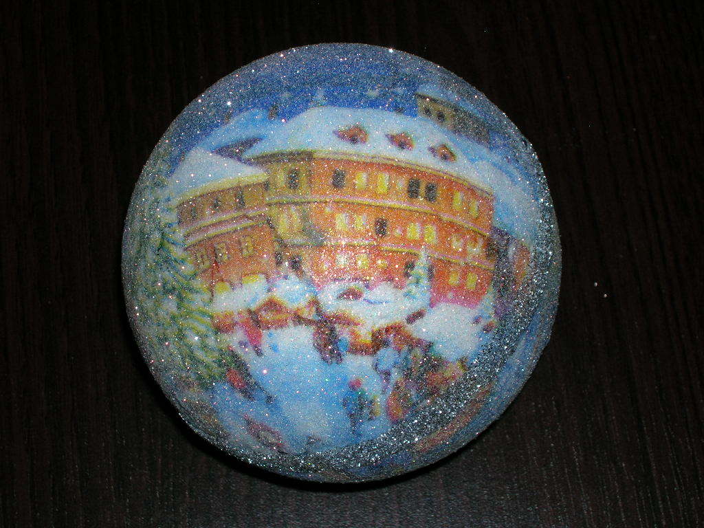 BOMBKA STYROPIANOWA DECOUPAGE