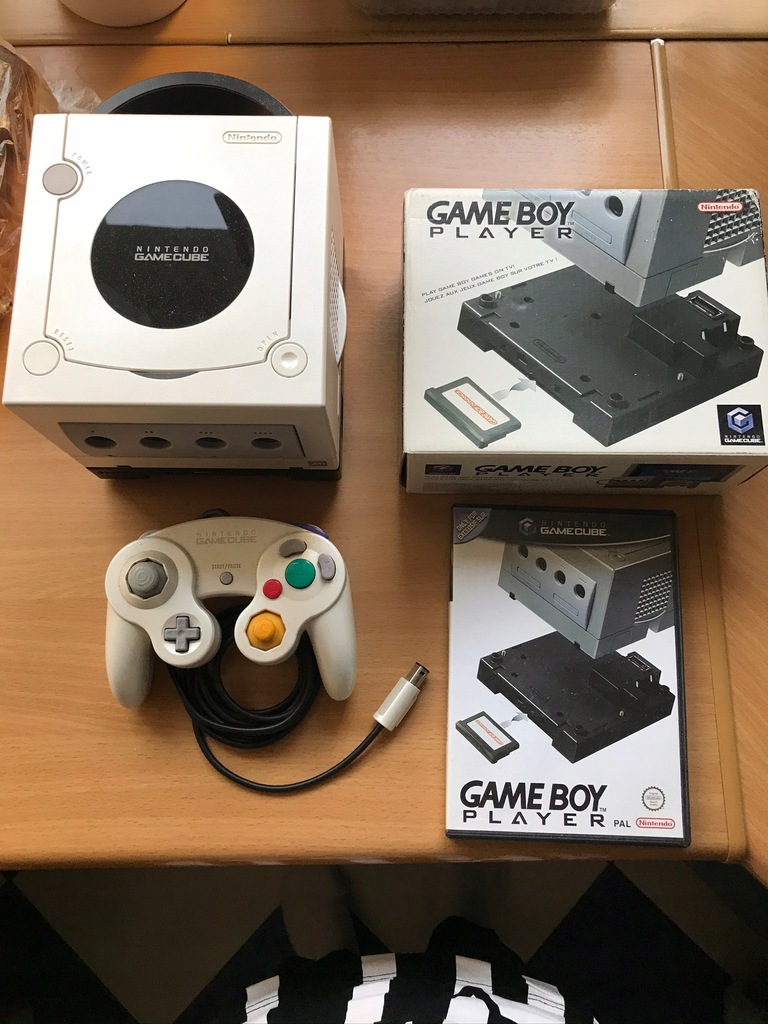 GameCube White Pearl + Game Boy Player