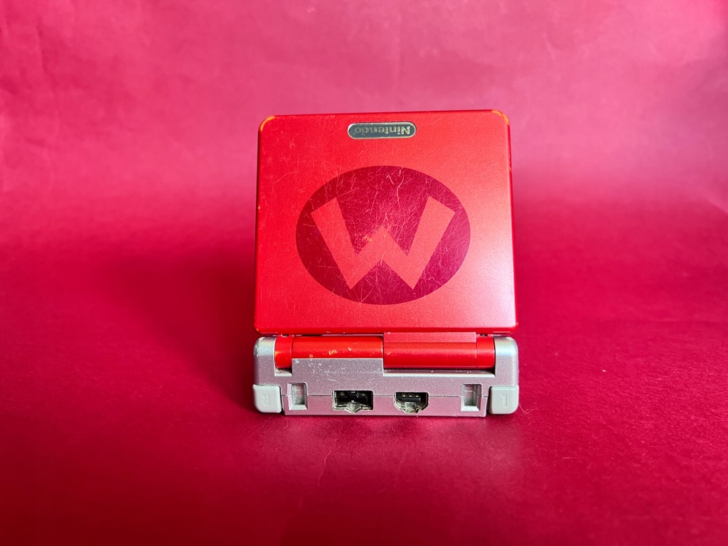 GameBoy Advance SP limitowana wersja Mario