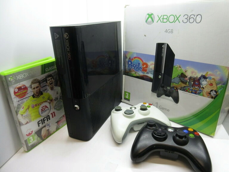 KONSOLA XBOX 360 E 4GB 2 PADY KARTON