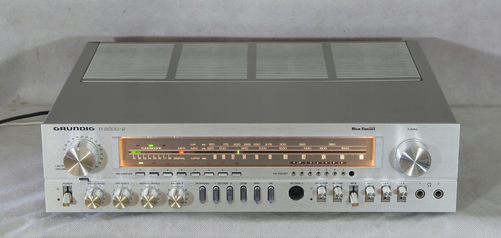 Grundig R 2000-2, fajny amplituner vintage