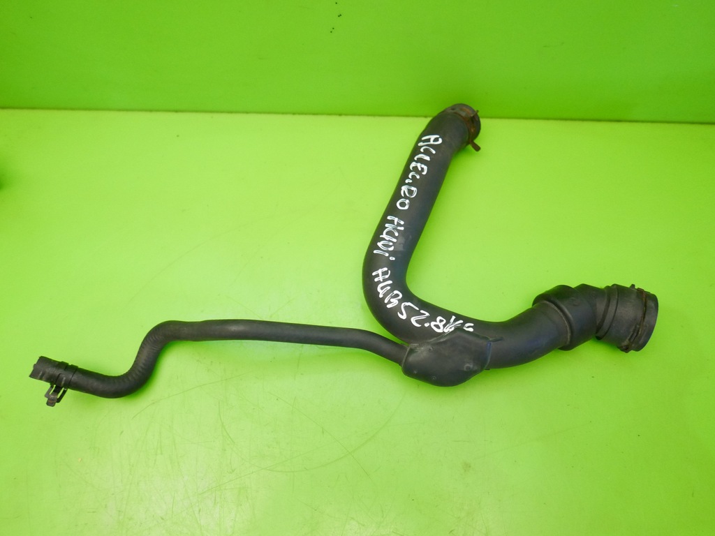 WĄŻ RURA PRZEWÓD WODY 8D0121101M AUDI A4 B5 2.8 V6 6938899002