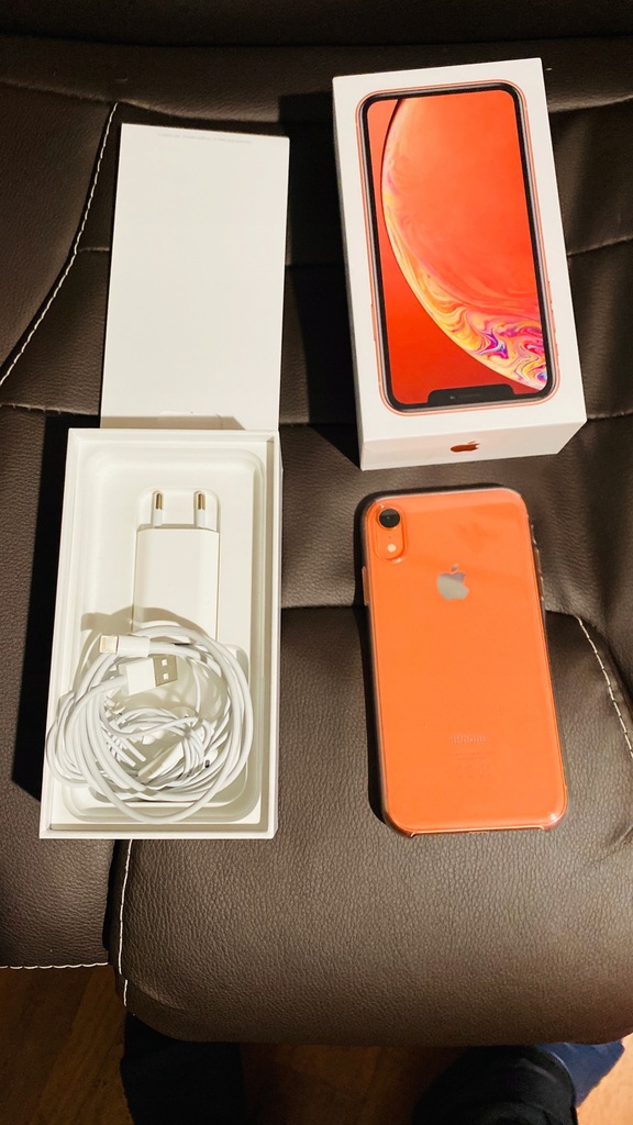 Smartfon Apple iPhone XR koralowy 64 GB