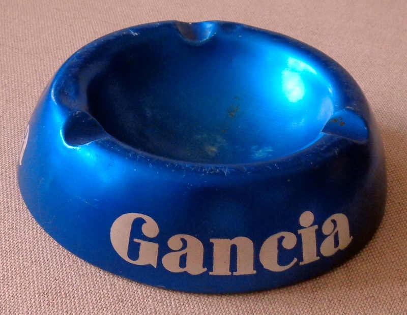 GANCIA - stara popielniczka reklamowa - aluminium.