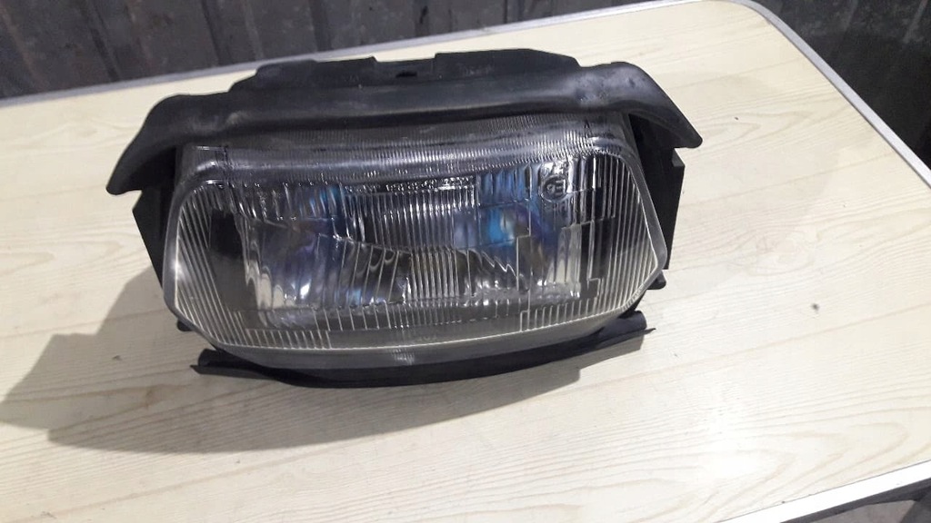 SUZUKI GSX 600 F REFLEKTOR LAMPA PRZÓD 7694930310