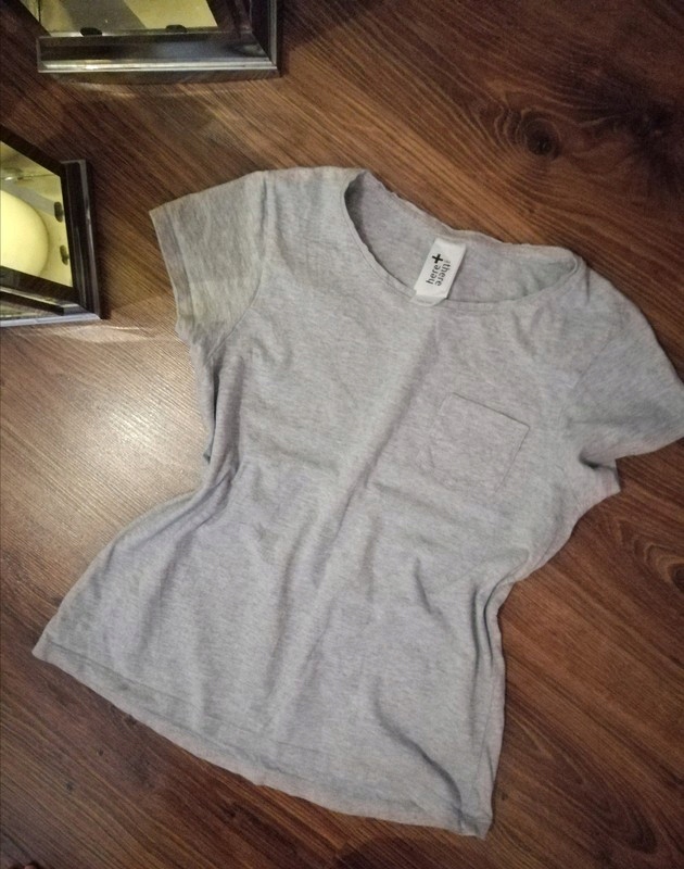 T-shirt dziewczęcy szary basic C&A 134/140