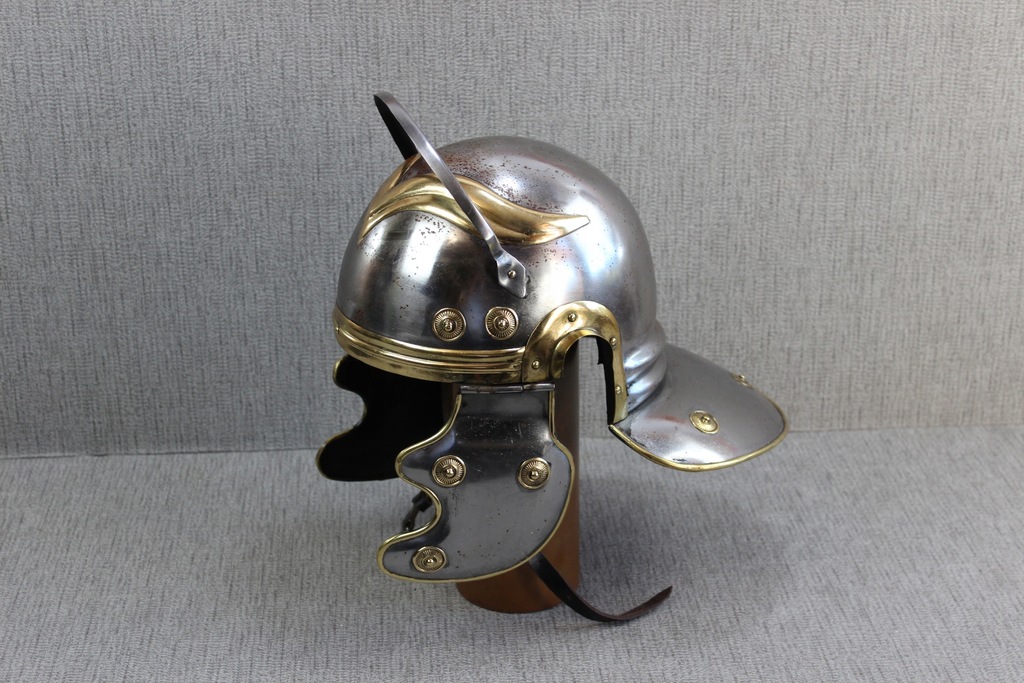 Купить Шлем римского легионера из углеродистой стали со щитками: отзывы ...