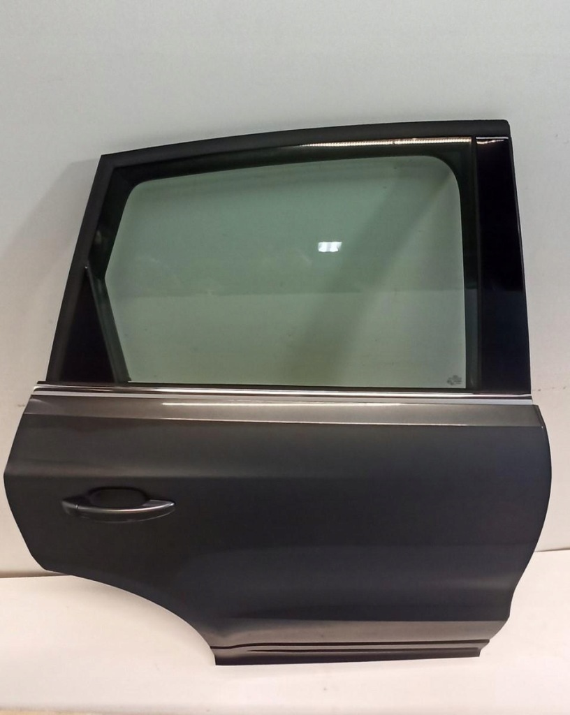 AUDI Q5 DRZWI PRAWY TYŁ LZ7S