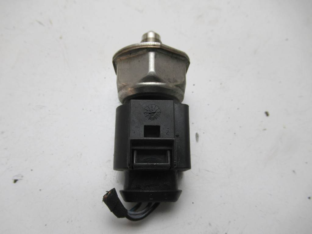 датчик давления бензина пассат сс 2. датчик давления масла 0. датчик давления пассат б6. датчик давления масла фольксваген т4 1. датчик давления топлива passat b6 2.