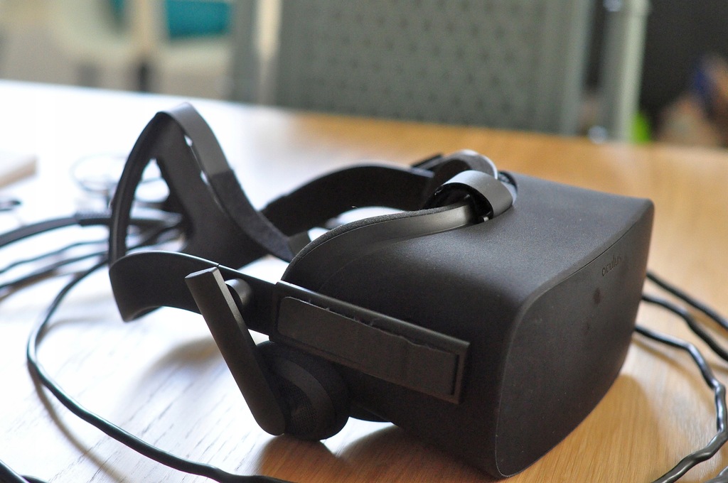 Oculus Rift CV1 + Oculus Touch + XBox One