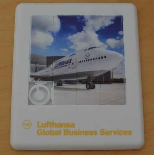 Lufthansa - mini puzzle z Boeing 748