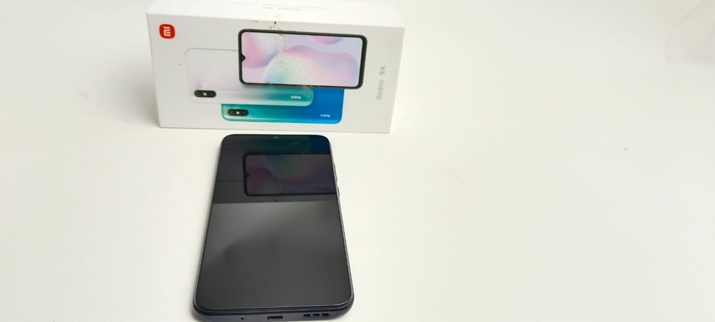 Smartfon Xiaomi Redmi 9A 2 GB / 32 GB czarny